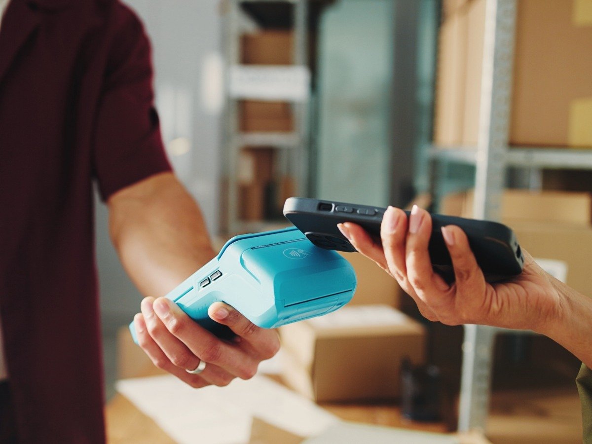 Unified commerce platform for retail stores